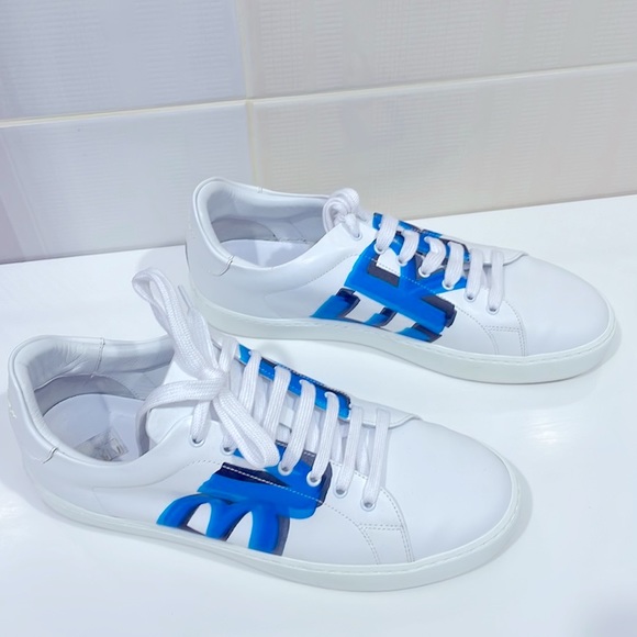 Barberry sneakers. - Picture 3 of 8